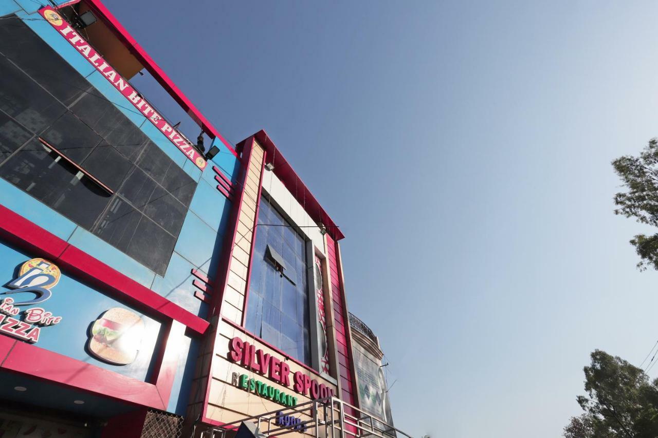 Roorkee Oyo 38520 Hotel Silverspoon المظهر الخارجي الصورة